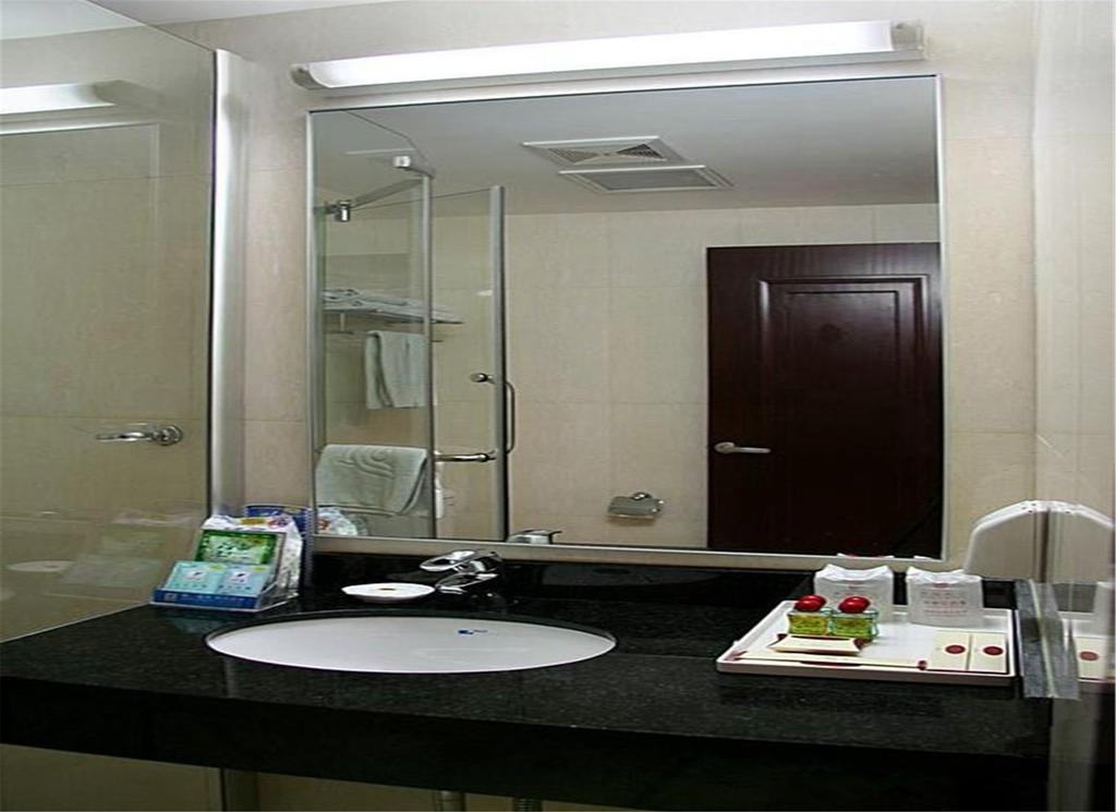 Tangyin Hotel Dalian Exterior photo
